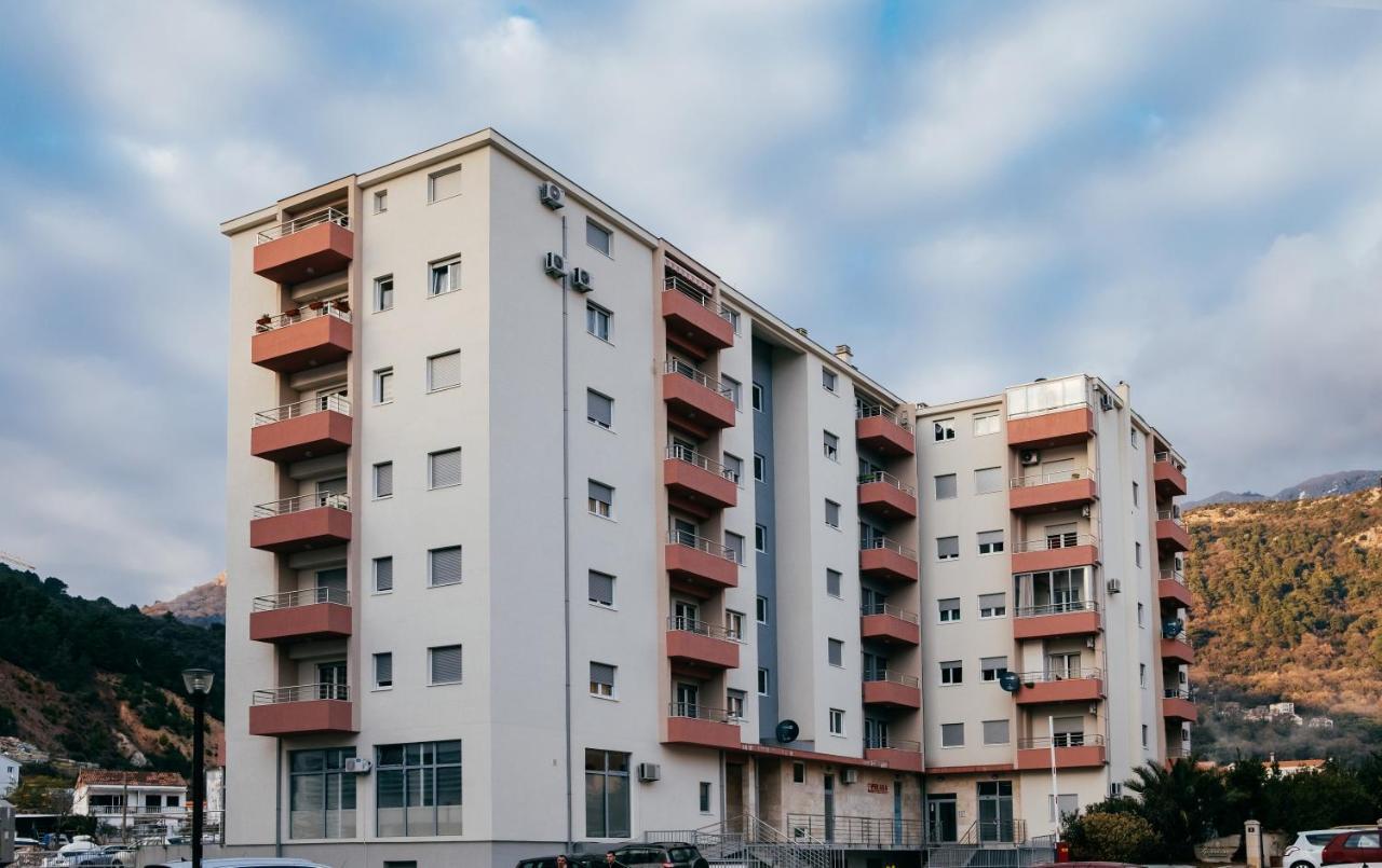 Lux Apartments Iva Будва Экстерьер фото